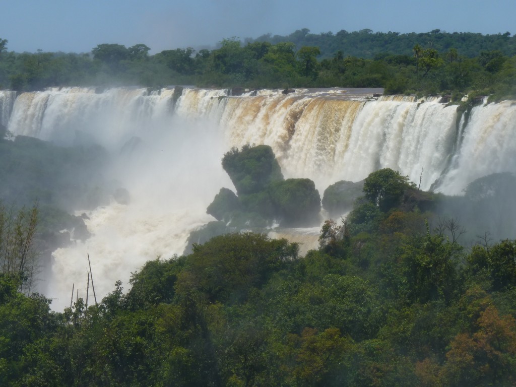 Foto: Pasarela superior. - Cataratas del Iguazú (Misiones), Argentina
