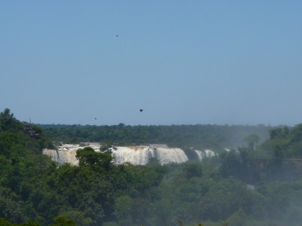 Foto: Salto escondido. - Cataratas del Iguazú (Misiones), Argentina
