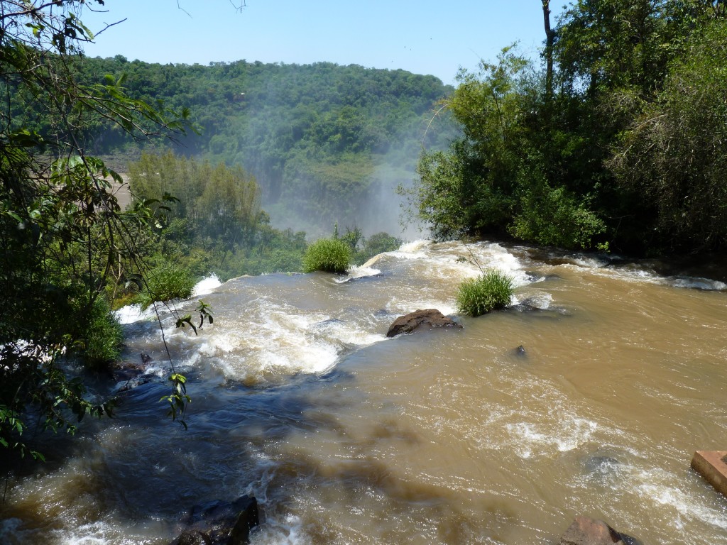 Foto: Pasarela superior. - Cataratas del Iguazú (Misiones), Argentina