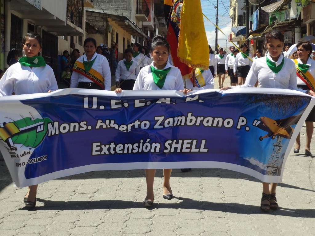 Foto: U.E.E.A.D Mons. Alberto Zambrano P. - Shell (Pastaza), Ecuador