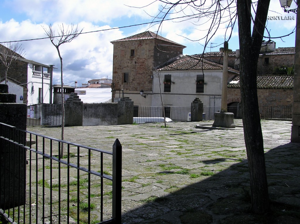 Foto: * PLAZA DEL CONVENTO - Valdefuentes (Cáceres), España