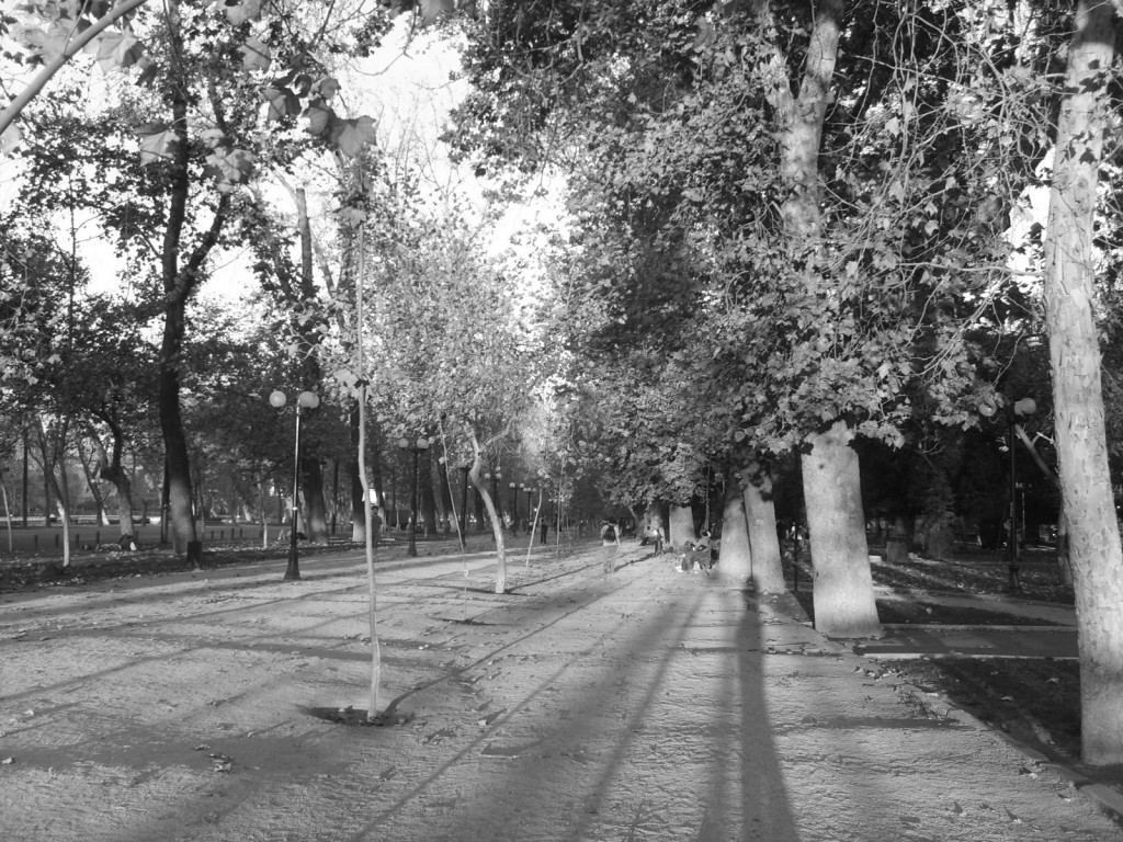 Foto: Caminito Parque Forestal - Santiago (Región Metropolitana), Chile