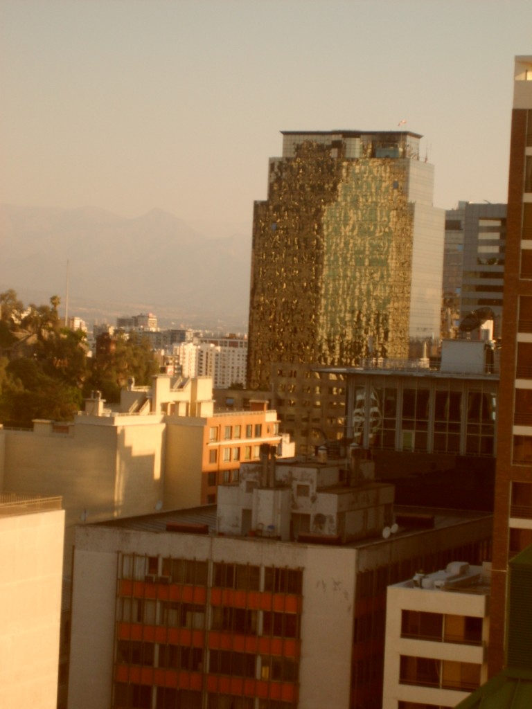 Foto: Mirada al Sur desde calle Sto Domingo - Santiago (Región Metropolitana), Chile