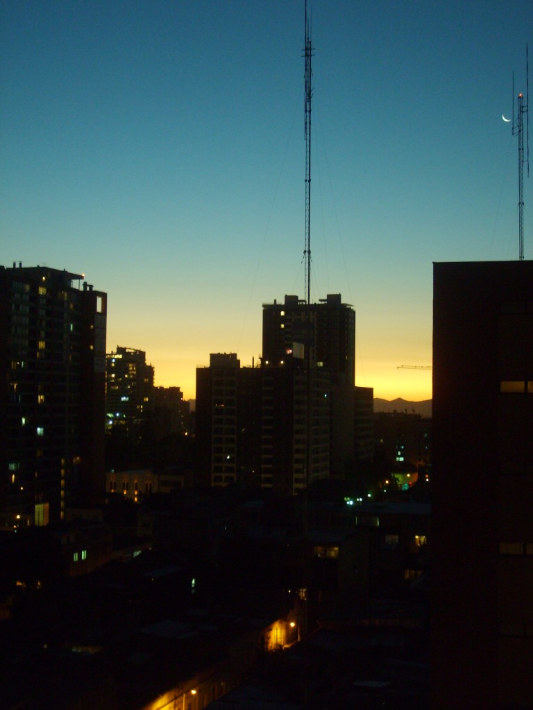 Foto: Vista al poniente desde Calle San Francisco - Santiago (Región Metropolitana), Chile