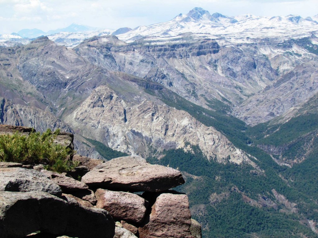Foto: Vista desde la cumbre del Enladrillado - Vilches (Maule), Chile
