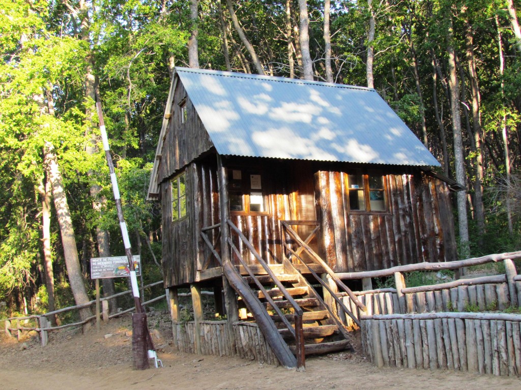 Foto: Entrada a la Reserva - Vilches (Maule), Chile