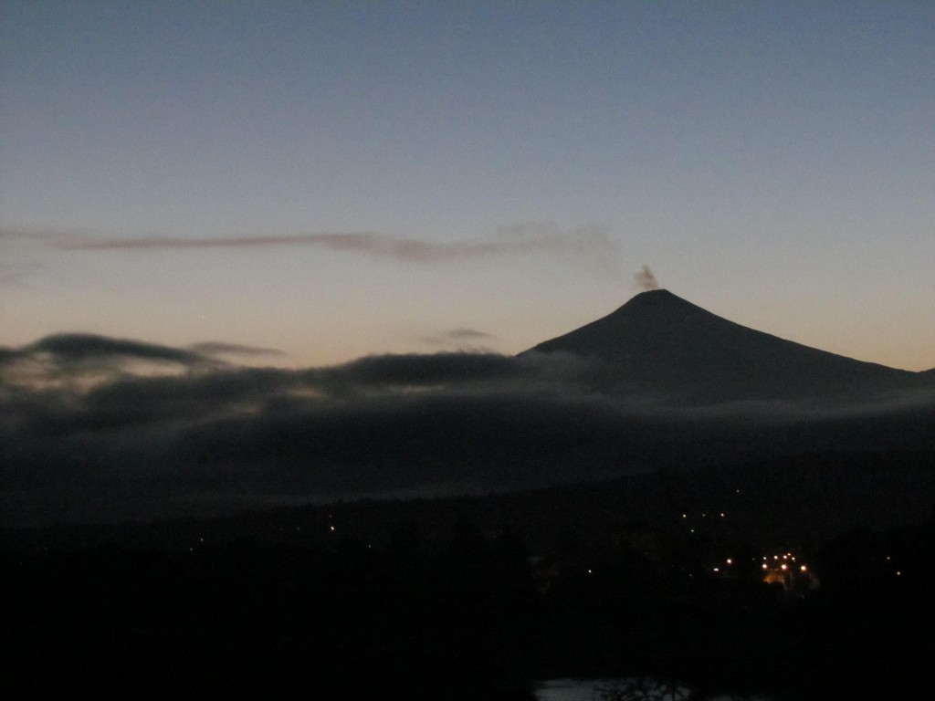 Foto: Volcán Villarrica al amanecer - Pucón (Araucanía), Chile
