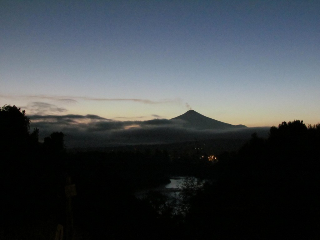 Foto: Volcán Villarrica al amanecer - Pucón (Araucanía), Chile