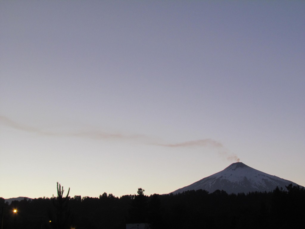 Foto: Volcán Villarrica al amanecer - Pucón (Araucanía), Chile