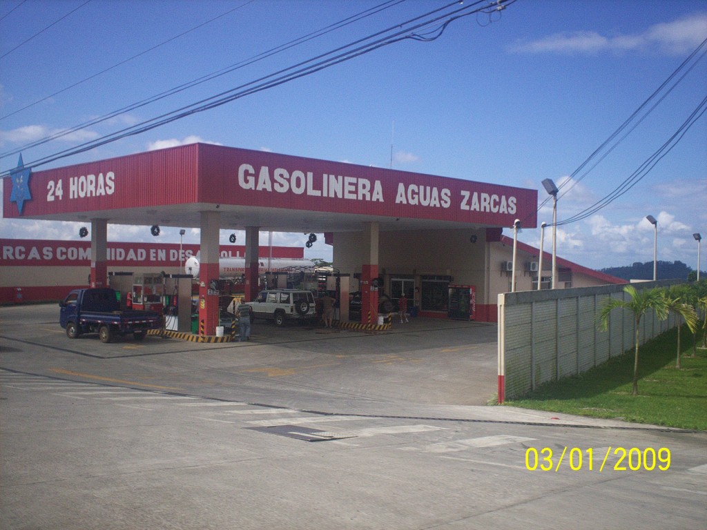 Foto: Bomba De Gasolina - Aguas Zarcas (Alajuela), Costa Rica