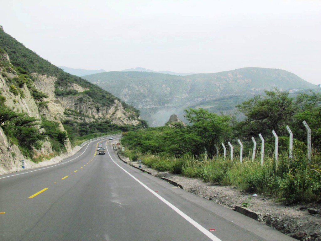 Foto: Camino a Cayambe - Cayambe (Pichincha), Ecuador