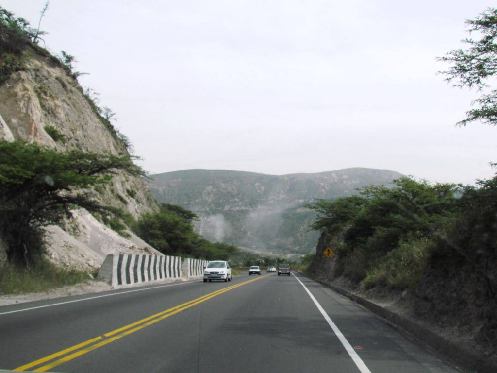 Foto: Camino a Cayambe - Cayambe (Pichincha), Ecuador