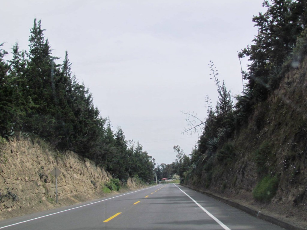 Foto: Camino a Cayambe - Cayambe (Pichincha), Ecuador