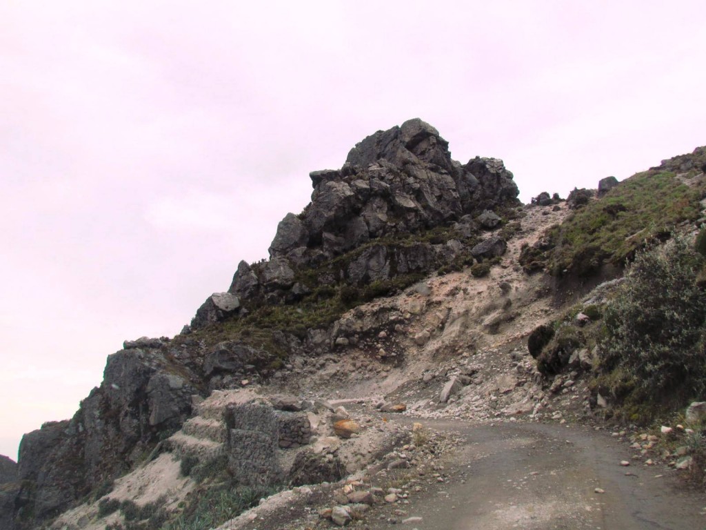 Foto: Camino al Cayambe - Cayambe (Pichincha), Ecuador
