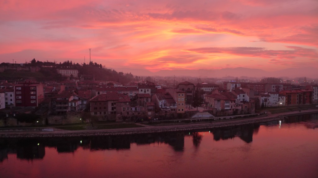 Foto: Rojo atardecer - Miranda de Ebro (Burgos), España