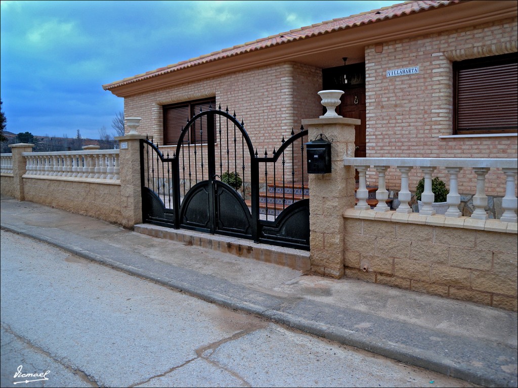 Foto: 110323-04 PUERTA ARTESANA - Santa Maria De Huerta (Soria), España
