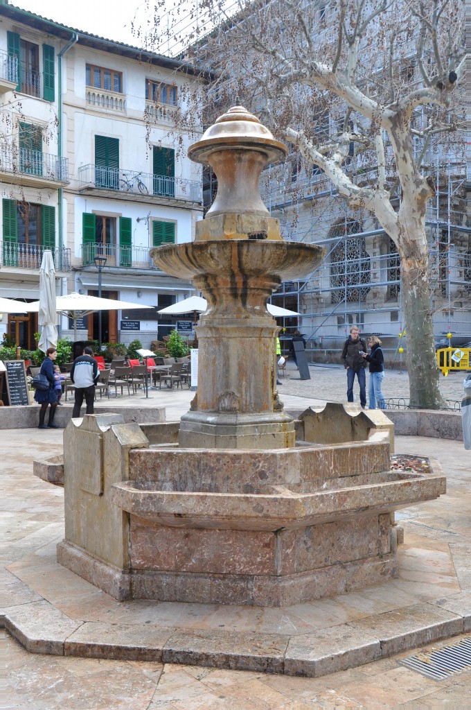 Foto: Plz. de la Constitucion - Soller (Illes Balears), España