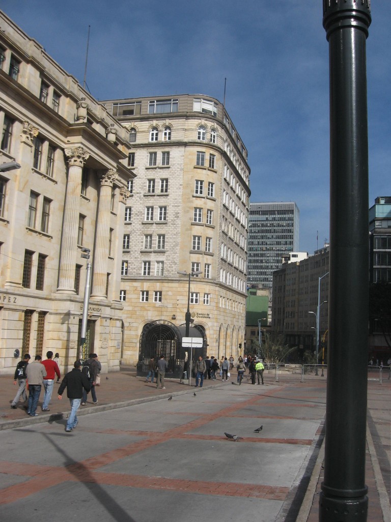 Foto: edificio antiguo - Av Jimenez (Bogota D.C.), Colombia