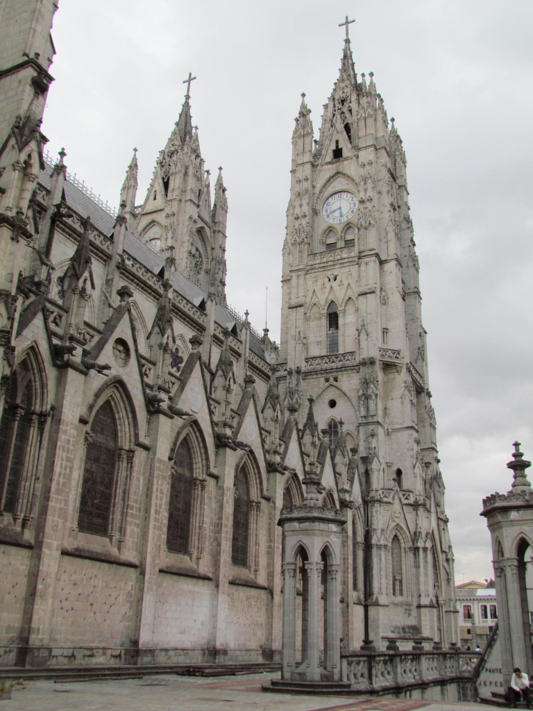 Foto: Basilica del Voto Nacional - Quito (Pichincha), Ecuador