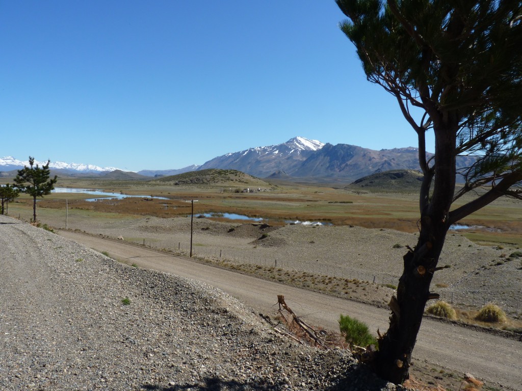 Foto: Alrededores. - Esquel (Chubut), Argentina