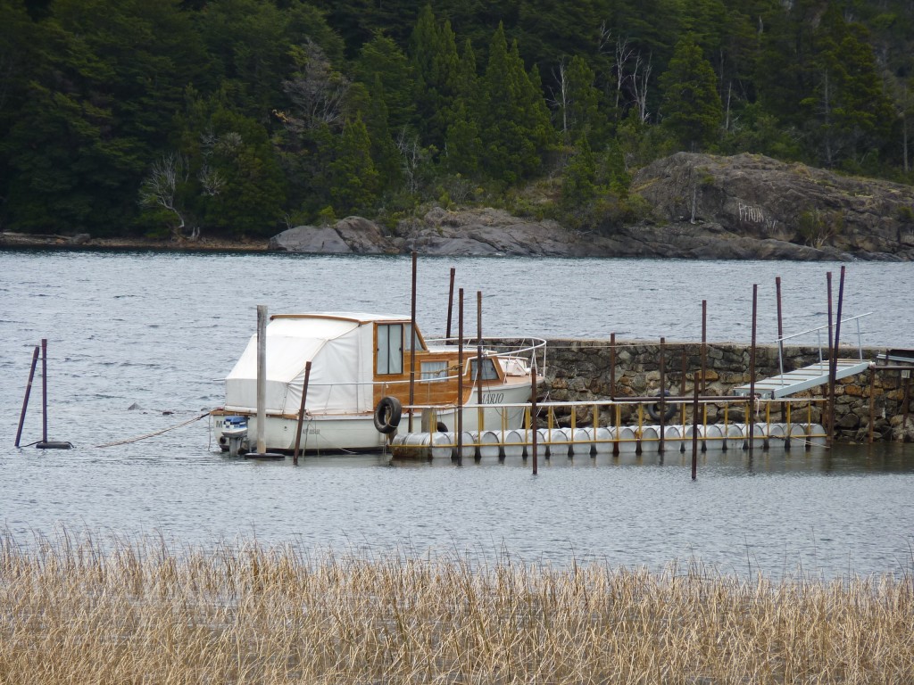 Foto: Bahía López - Bariloche (Río Negro), Argentina