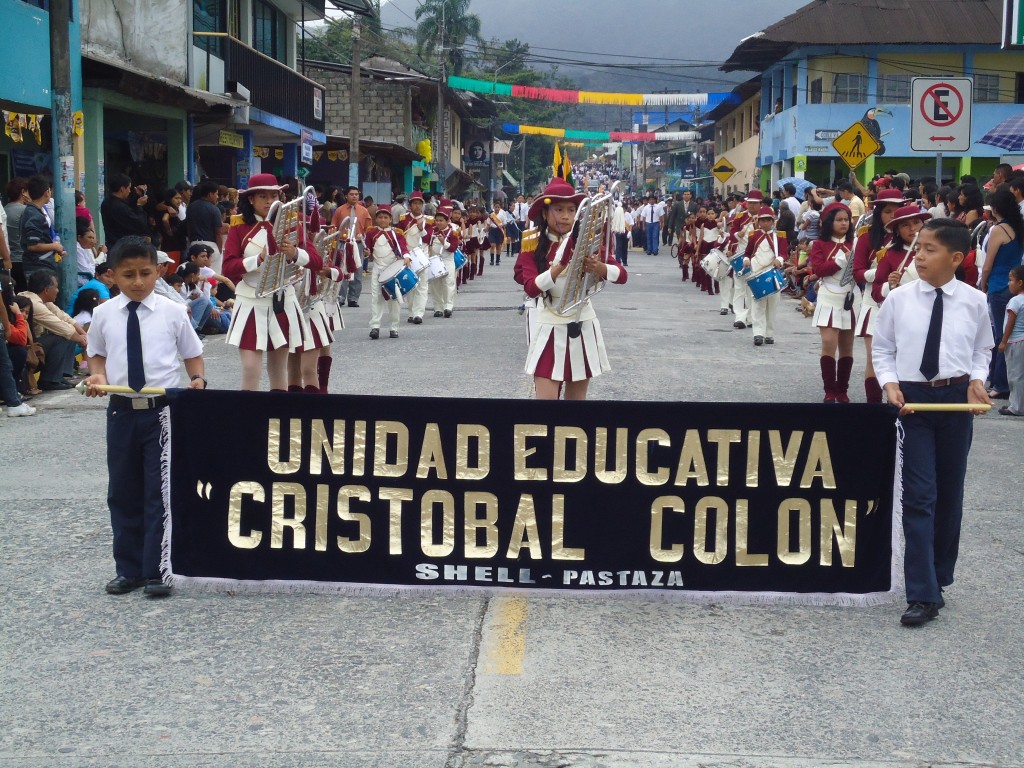 Foto: Escuela Cristóbal Colón - Mera (Pastaza), Ecuador