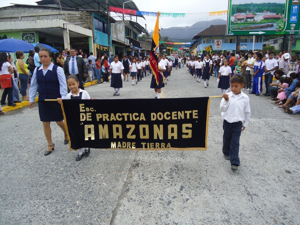 Foto: Instituciones rindiendo pleitesía a Mera - Mera (Pastaza), Ecuador