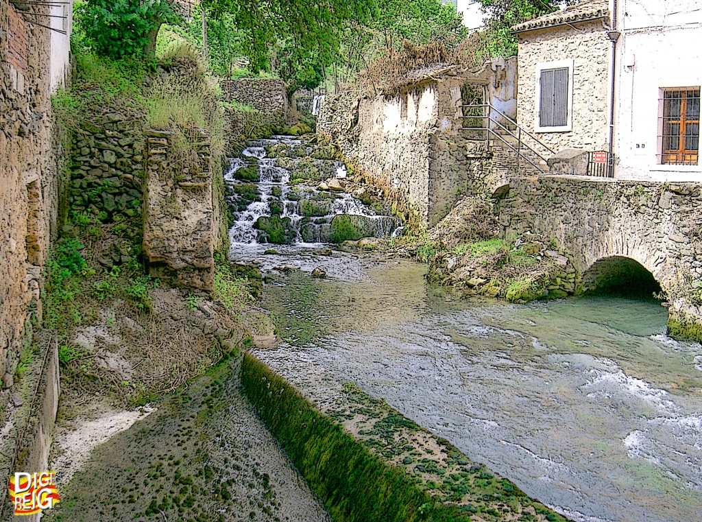 Foto: Nacimiento del rio Queiles. - Vozmediano (Soria), España