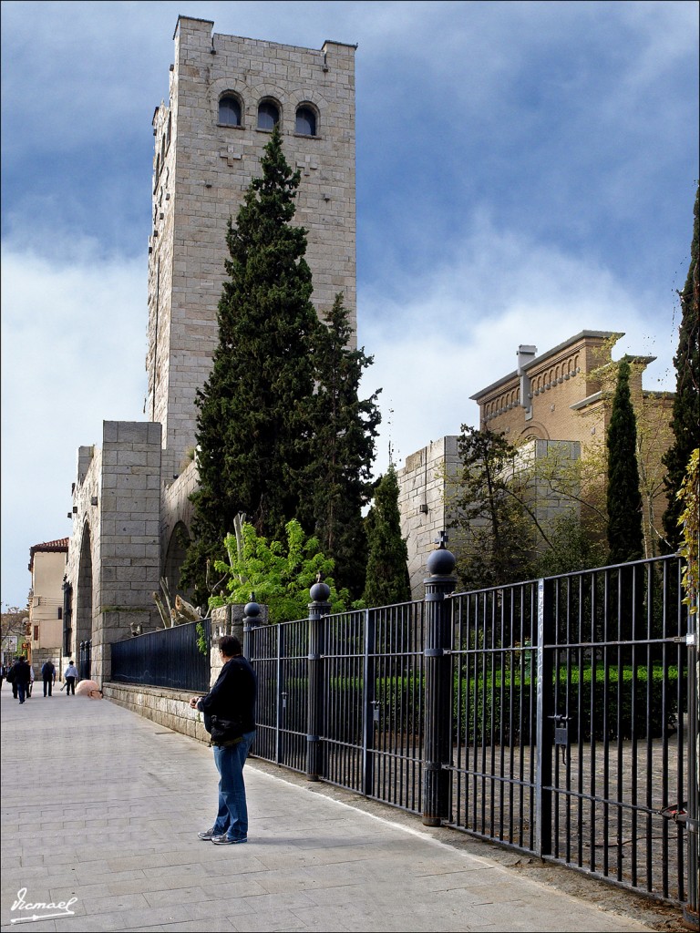 Foto: 110403-05 SAN ANTONIO - Zaragoza (Aragón), España