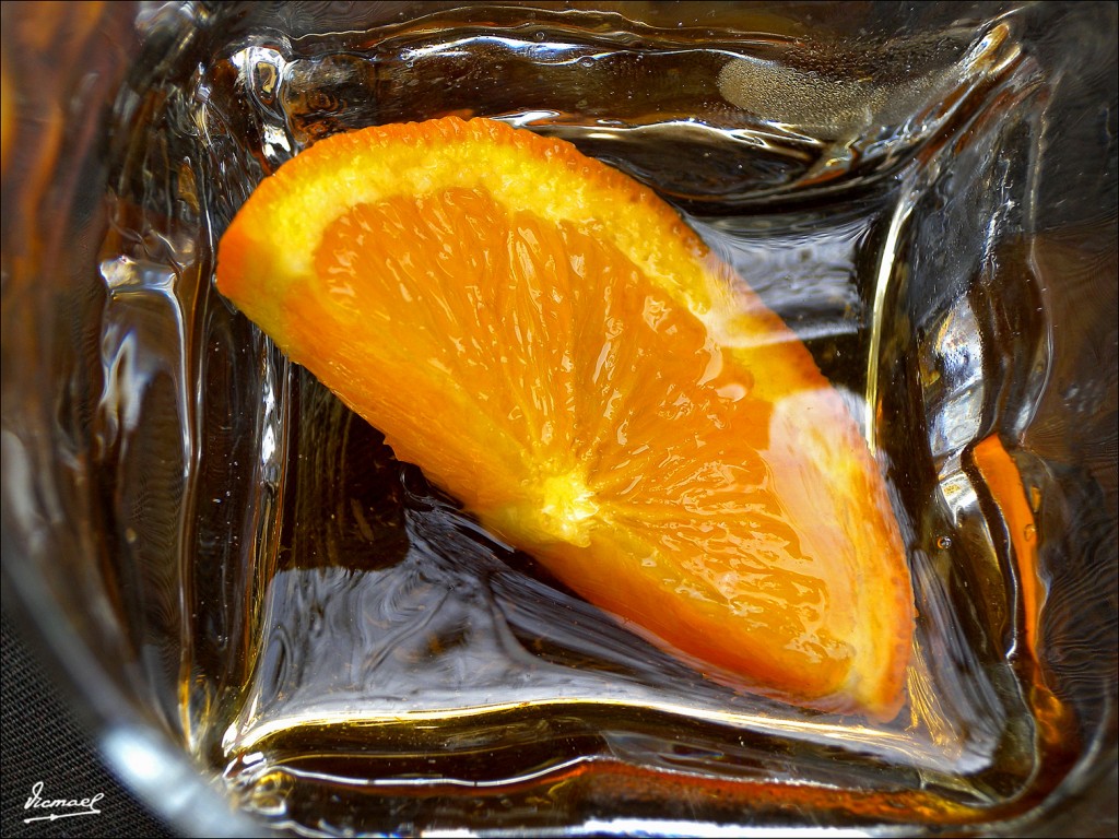 Foto: 110403-88 MARTINI A LA NARANJA - Zaragoza (Aragón), España