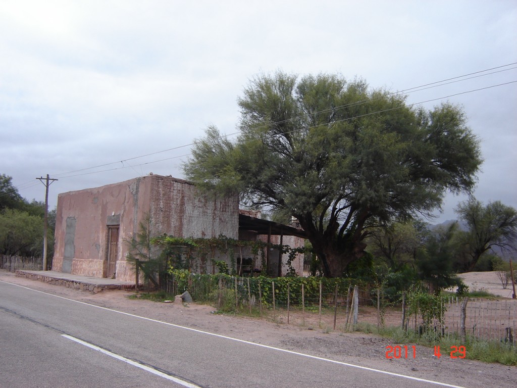 Foto: Casa de adobe. - Fiambalá (Catamarca), Argentina