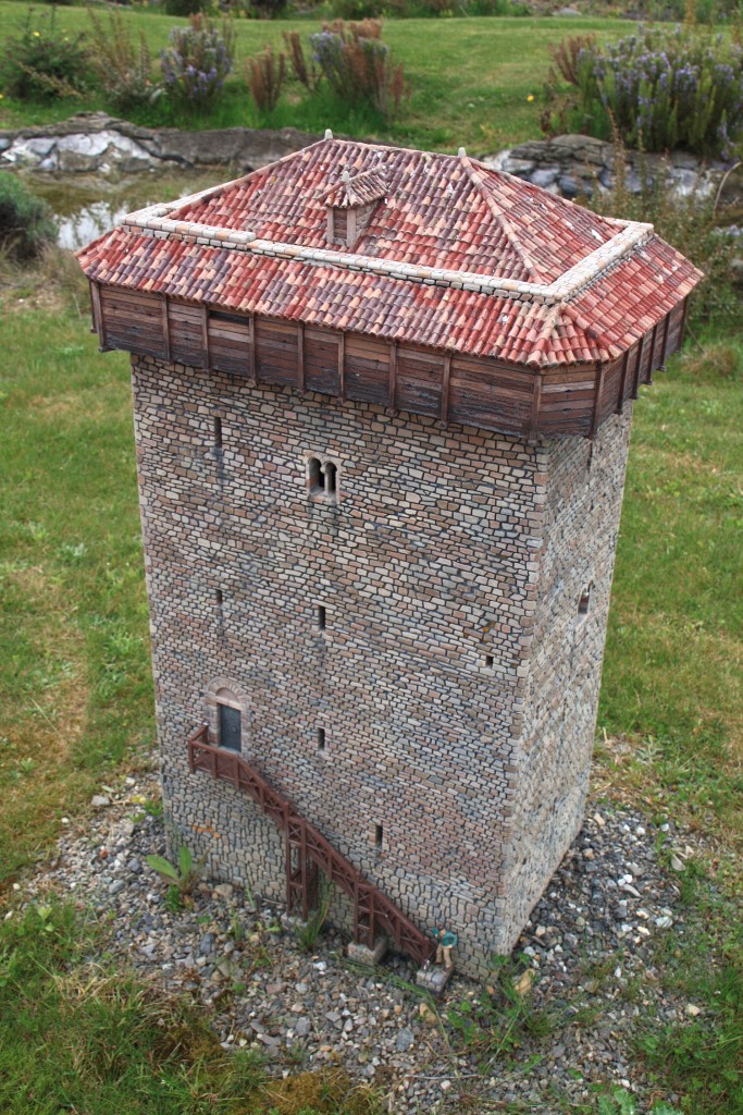 Foto: Castillo de Abizanda - Sabiñánigo (Huesca), España