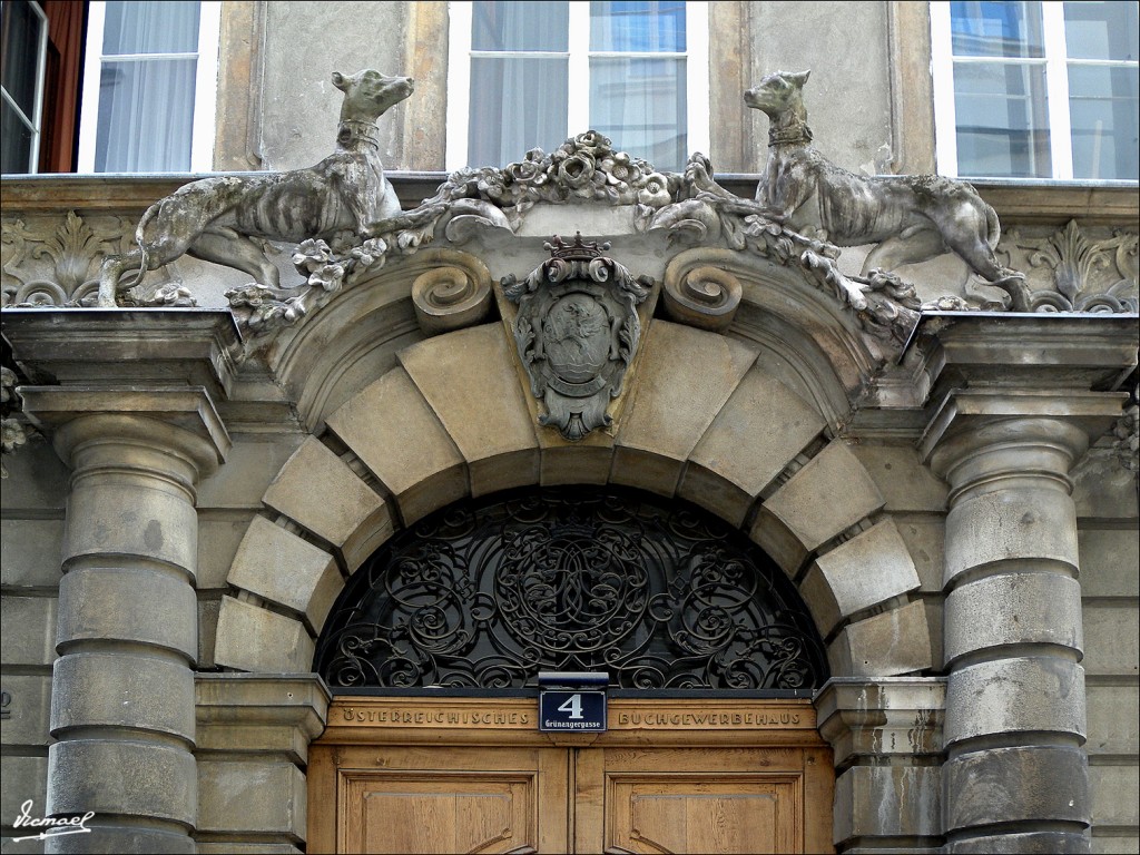 Foto: 110430-021 VIENA - Viena (Vienna), Austria