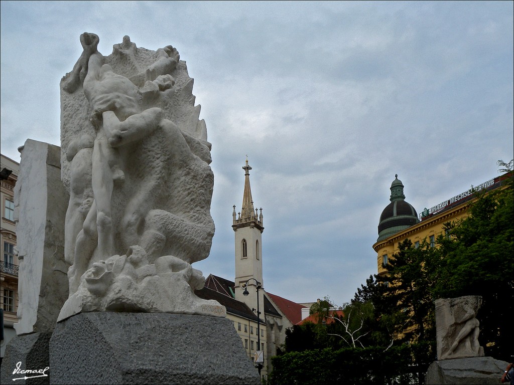 Foto: 110430-140 VIENA - Viena (Vienna), Austria