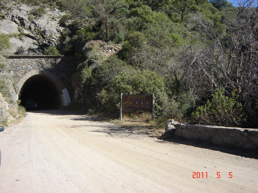 Foto: Los Túneles - Los Taninga (Córdoba), Argentina