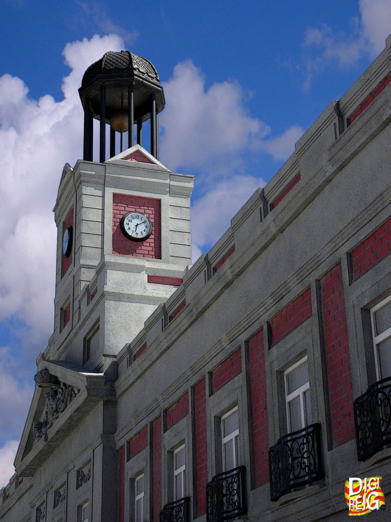 Foto: La Puerta del Sol en Parque Europa. - Torrejón de Ardoz (Madrid), España