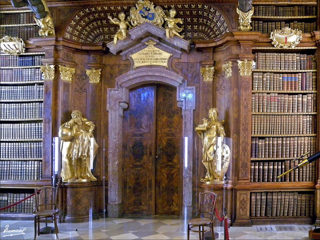 Foto: 110501-105 MELK - Melk (Vienna), Austria