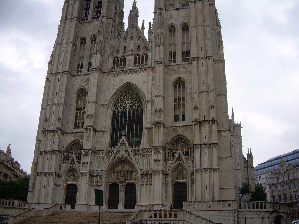 Foto: Puerta de la Catedral - Bruselas, Bélgica