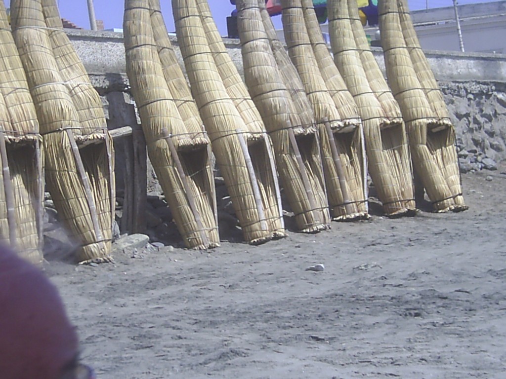 Foto: Caballitos de totora en Huanchaco - Trujillo (La Libertad), Perú
