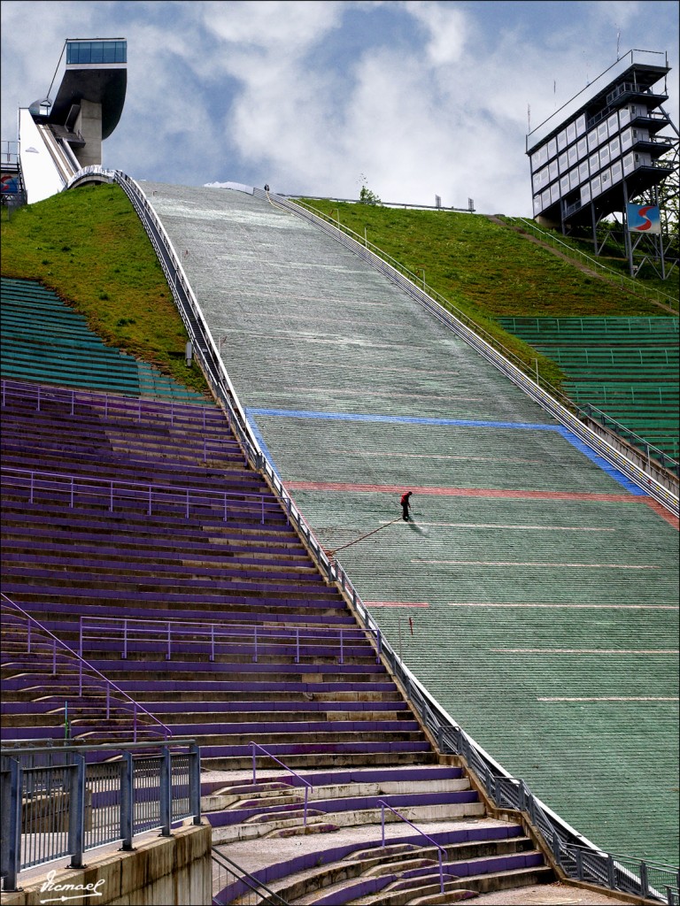 Foto: 110503-117 INNSBRUCK - Innsbruck (Tyrol), Austria