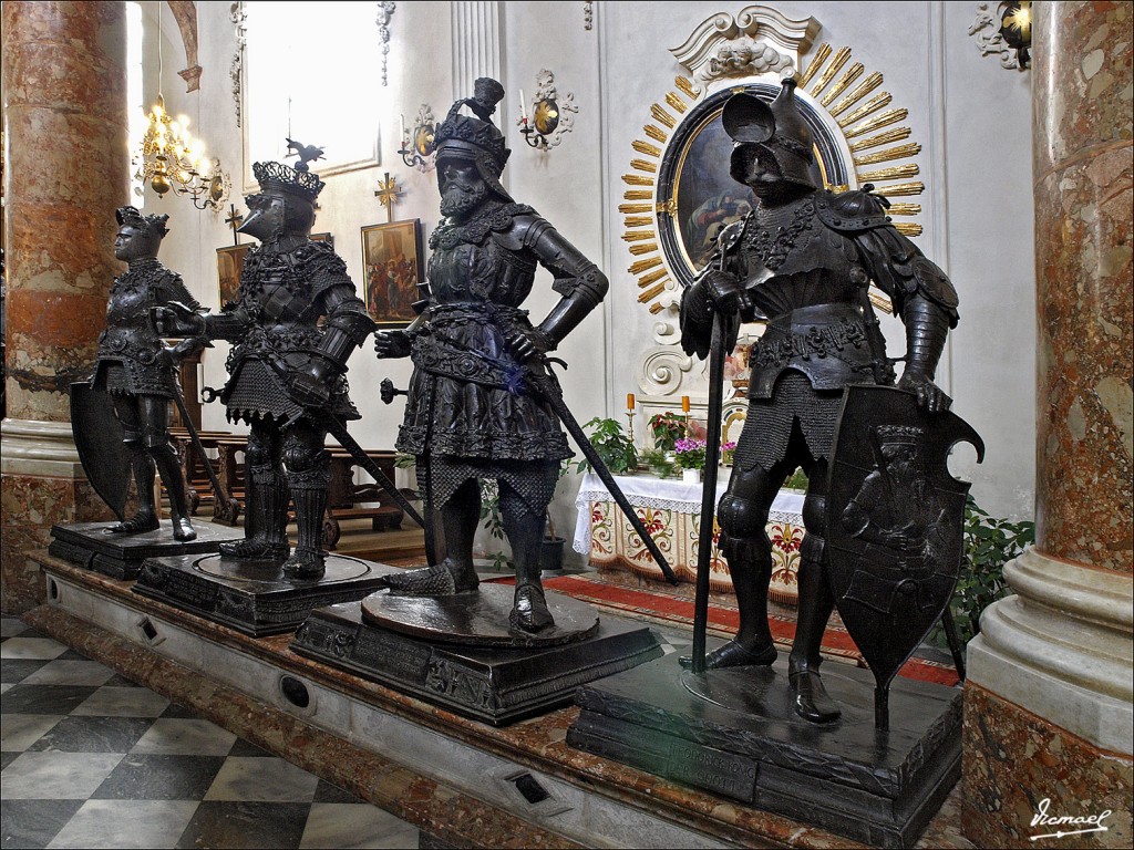 Foto: 110503-156 INNSBRUCK - Innsbruck (Tyrol), Austria