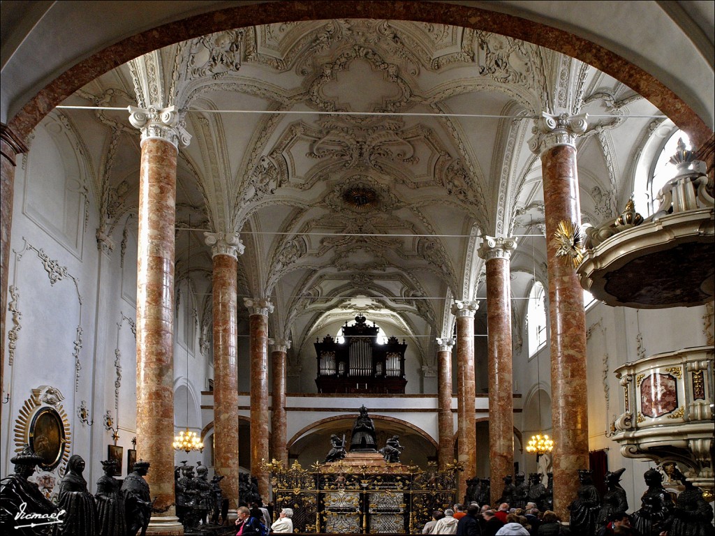 Foto: 110503-165 INNSBRUCK - Innsbruck (Tyrol), Austria