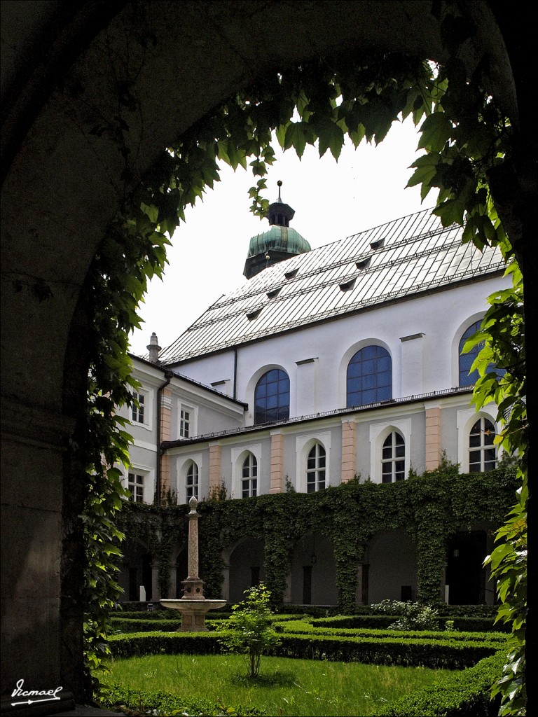 Foto: 110503-174 INNSBRUCK - Innsbruck (Tyrol), Austria