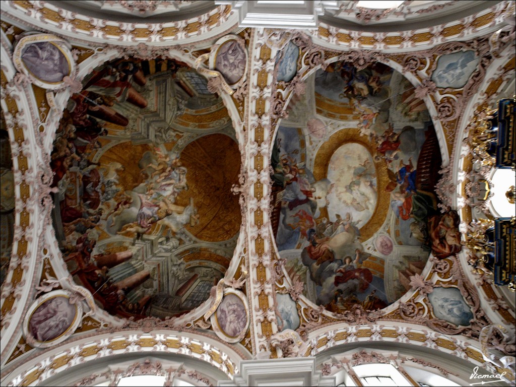 Foto: 110503-196 INNSBRUCK - Innsbruck (Tyrol), Austria