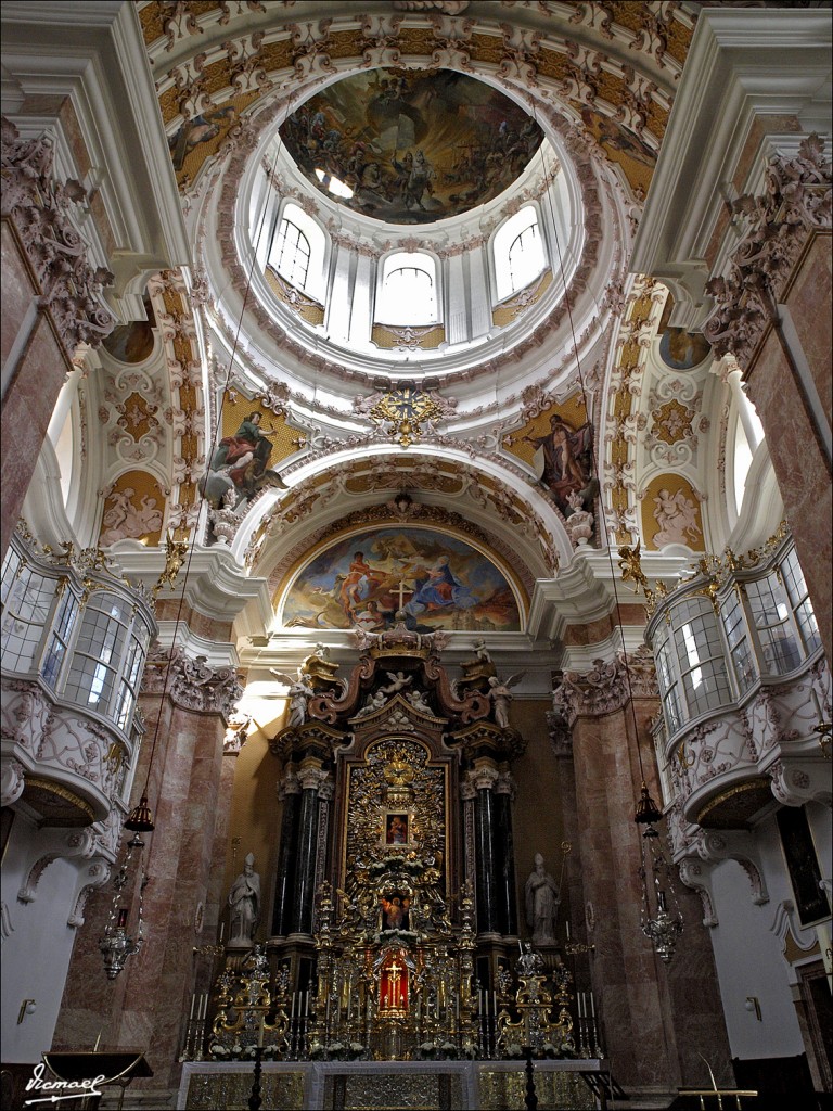 Foto: 110503-197 INNSBRUCK - Innsbruck (Tyrol), Austria