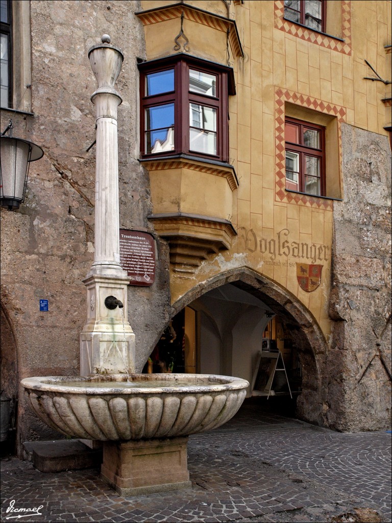 Foto: 110503-216 INNSBRUCK - Innsbruck (Tyrol), Austria