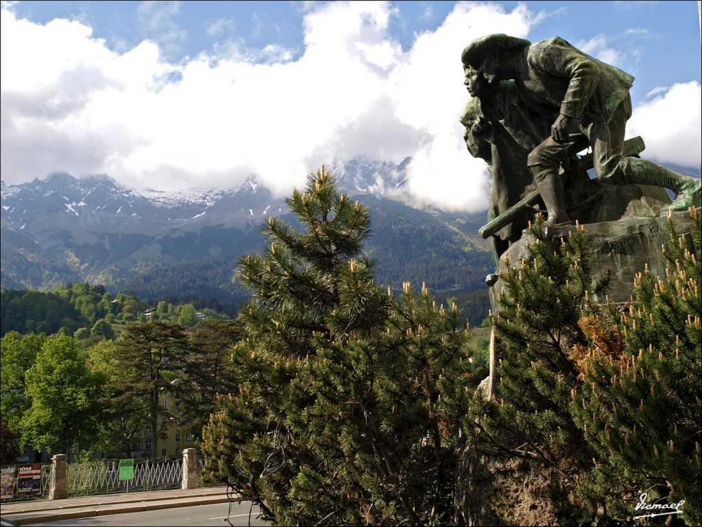 Foto: 110503-233 INNSBRUCK - Innsbruck (Tyrol), Austria
