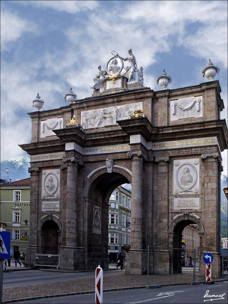 Foto: 110503-251 INNSBRUCK - Innsbruck (Tyrol), Austria