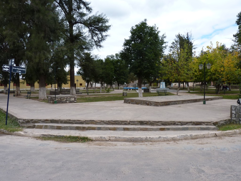 Foto: Plaza de Londres - Londres (Catamarca), Argentina