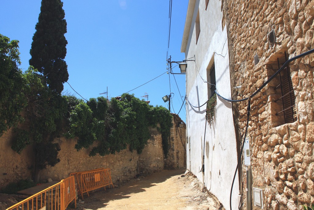 Foto: Calle del centro histórico - Calafell (Tarragona), España